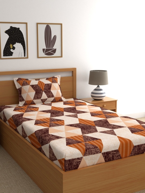 

BLUSH Brown Geometric Printed 120 TC Single Bedsheet with 1 Pillow Covers