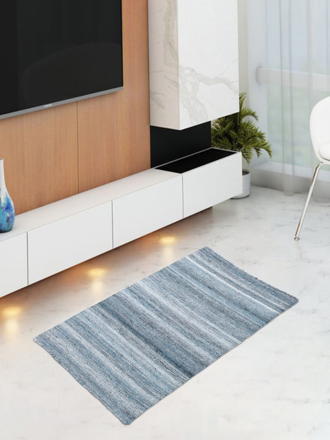 

Fabindia Blue Poly Woven Floor Mat