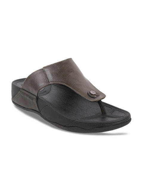 

WALKWAY Men Green Comfort Sandals