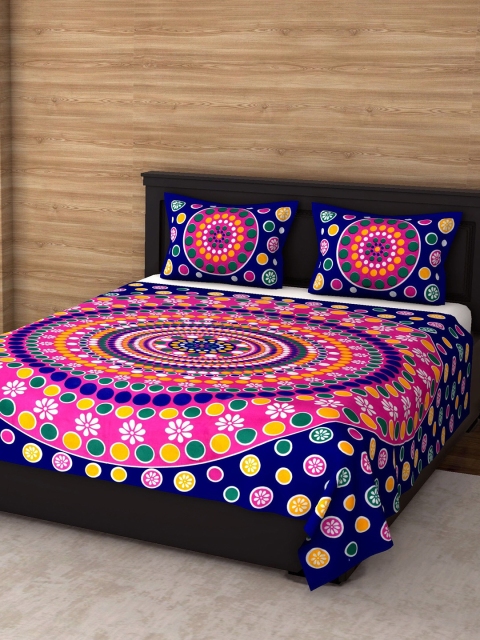 

Varde Navy Blue & Pink Geometric 104 TC Pure Cotton Queen Bedsheet with 2 Pillow Covers