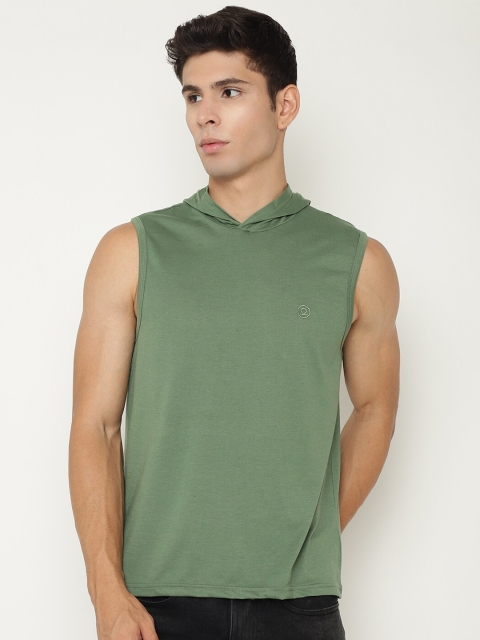 

Chkokko Men Green Solid Cotton T-shirt