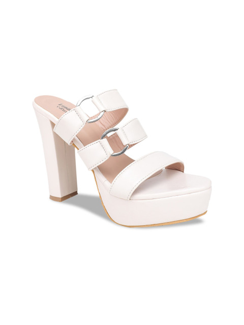 

LONDON STEPS Cream-Coloured Block Sandals with Buckles