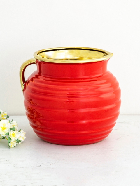 

Home Centre Red & Gold-Toned Textured Metal Planter