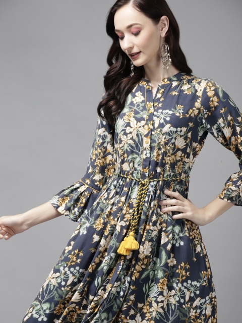 

Amirah s Grey Floral Maxi Dress