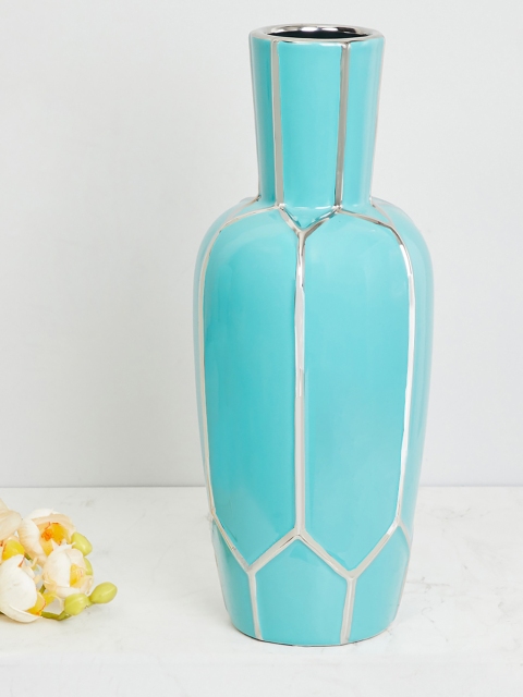 

Home Centre Blue & Silver-Toned Splendid Honeycomb Patterned Vase