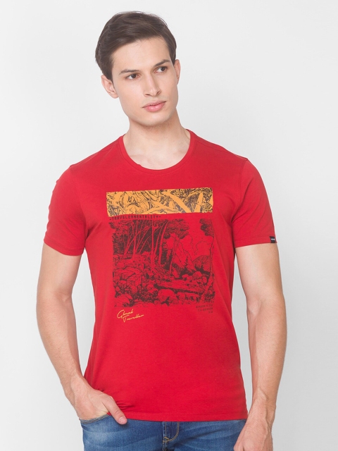 

SPYKAR Men Orange Pure Cotton Graphic Printed Slim Fit T-shirt