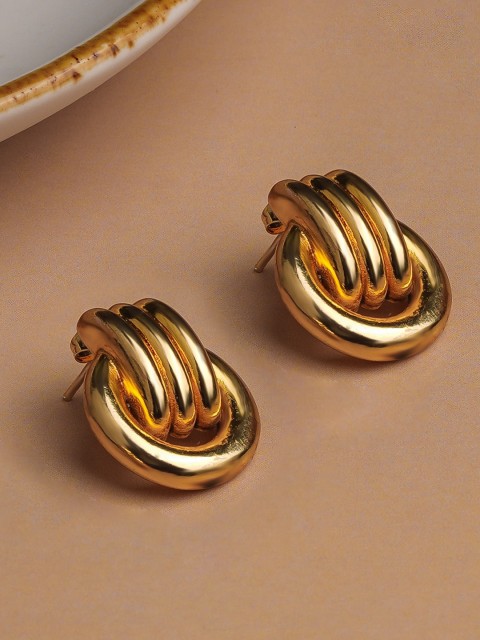 Queen Be Gold-Toned Contemporary Studs Earrings