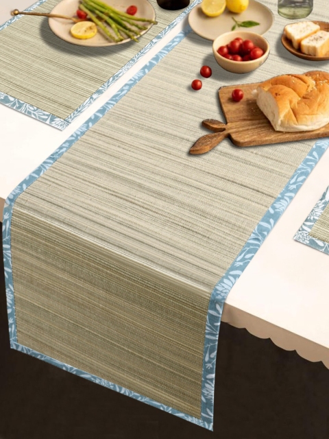 

HomeStorie Cream-Coloured Set Of 6 Handmade River Grass Table Placemats with Runner