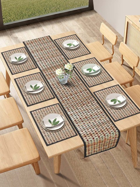 

HomeStorie Grey Set Of 6 Handmade River Grass Table Placemats with Runner
