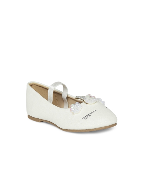 

Pantaloons Junior Girls White Ballerinas Flats