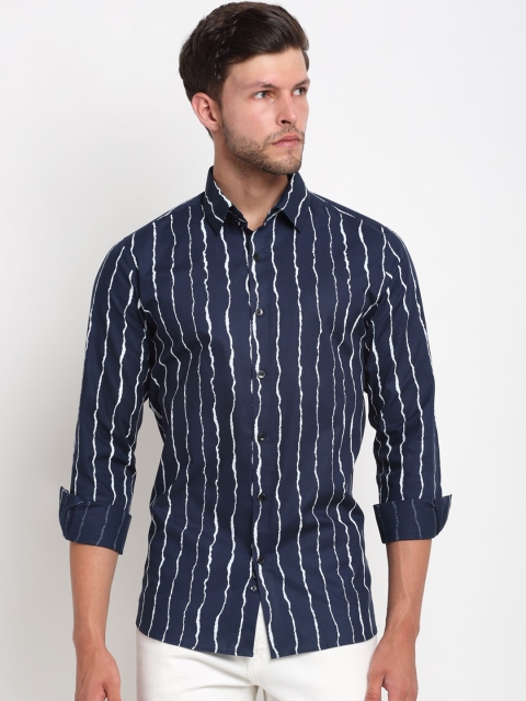 

FINNOY Men Blue & White Slim Fit Striped Casual Shirt