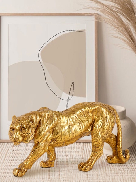 

THE ARTMENT Gold-Toned King Of Beasts Tiger Table Showpiece