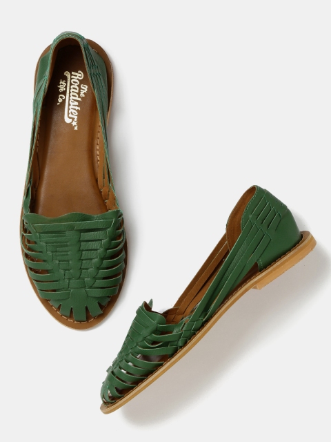 

Roadster Women Green Interwoven Pointed-toe