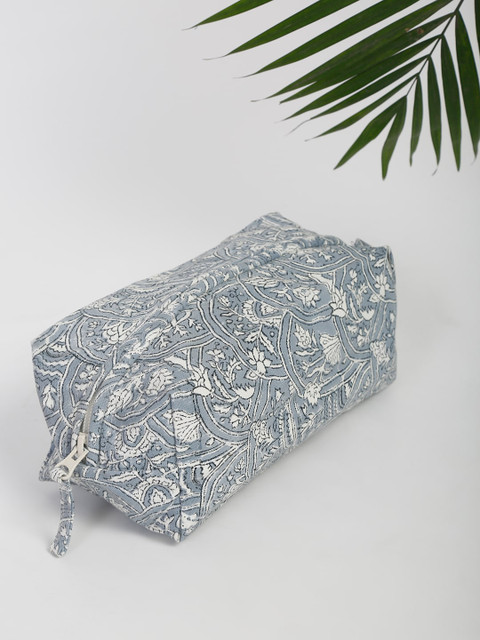 

Fabindia Blue & White Cotton Printed Travel Pouch