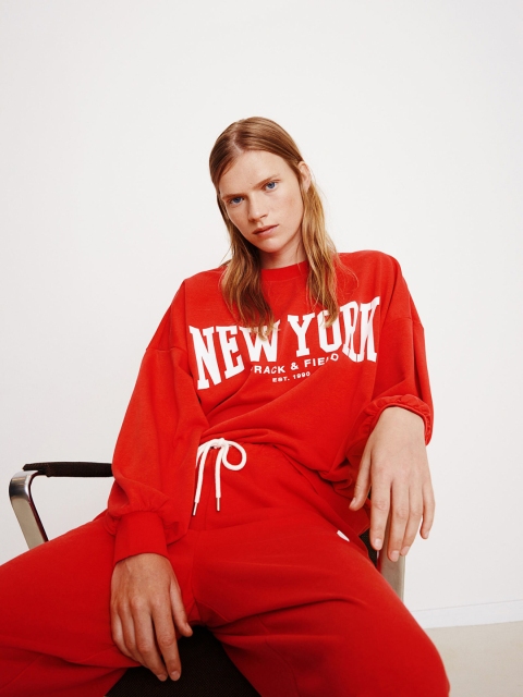 

H&M Woman Red Sweatshirt