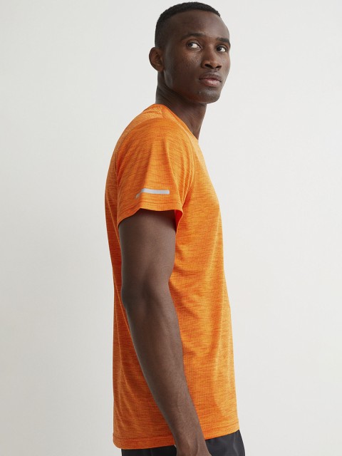 

H&M Men Orange Solid Regular Fit Running Top