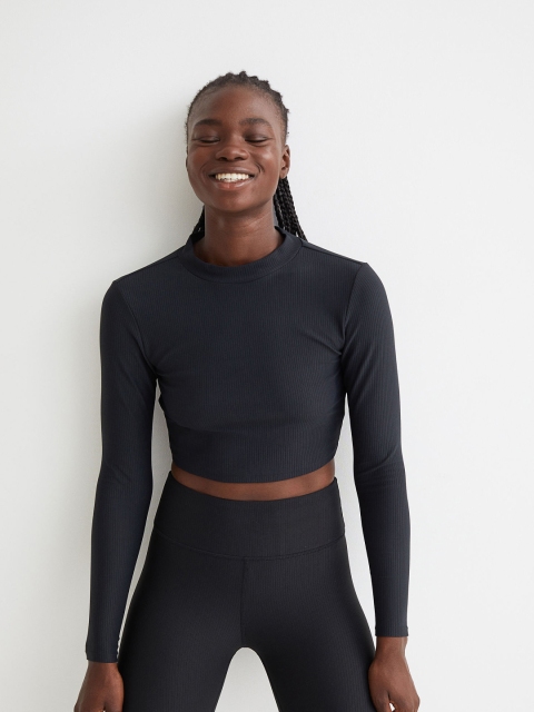 

H&M Black Solid Cropped Sports Fitted Top