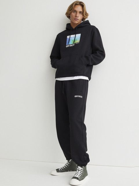 

H&M Men Black Regular Fit Joggers