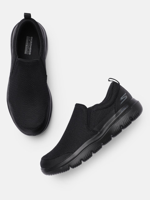 

Skechers Men Black GO WALK EVOLUTION ULTRA-IMPEC Walking Shoes
