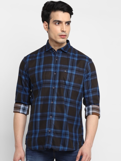 

Turtle Men Blue & Black Slim Fit Checked Casual Shirt