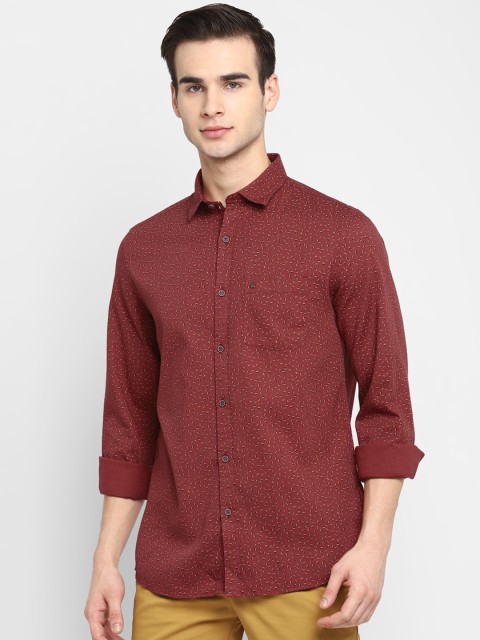 

Turtle Men Red Slim Fit Opaque Printed Casual Shirt