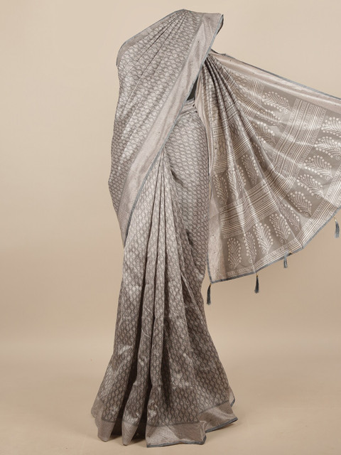 

Pothys Grey & White Geometric Printed Saree