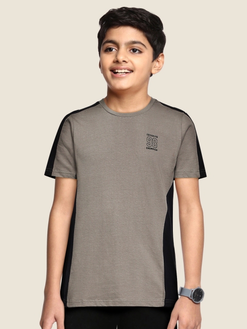 

HERE&NOW Boys Charcoal Grey & Black Pure Cotton Striped Round Neck Regular Fit T-shirt