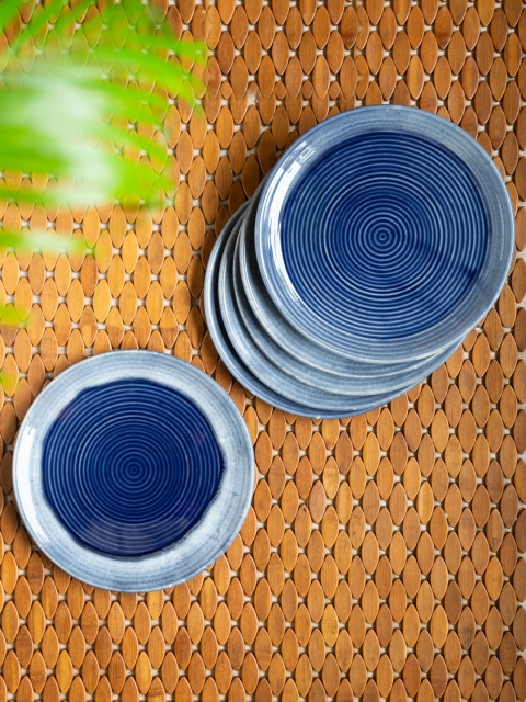 

ExclusiveLane Blue & White Set of 6 Pieces Ceramic Glossy Plates