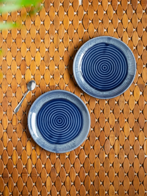 

ExclusiveLane Blue Set of 2 Ceramic Quarter Plates