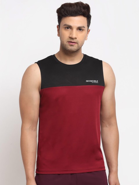 

Invincible Men Maroon Colourblocked Slim Fit T-shirt