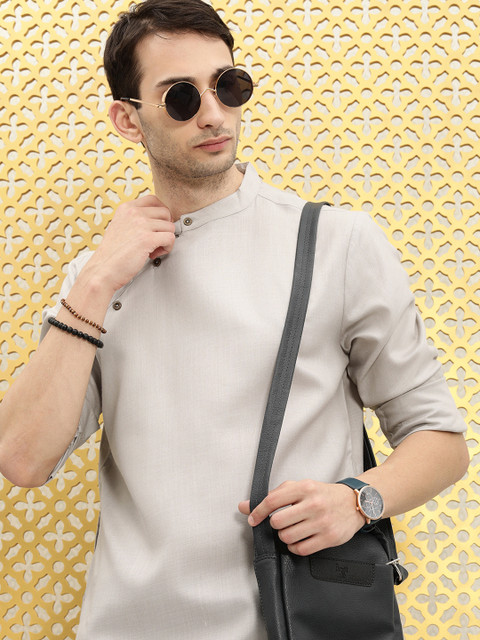 

Ode by House of Pataudi Men Grey Solid Mandarin-Collar Straight Rozana Kurta