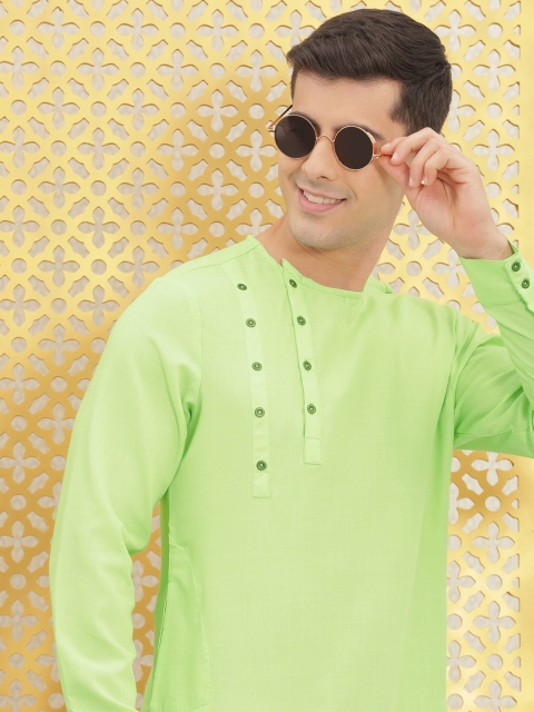 

Ode by House of Pataudi Men Green Solid Rozana Kurta