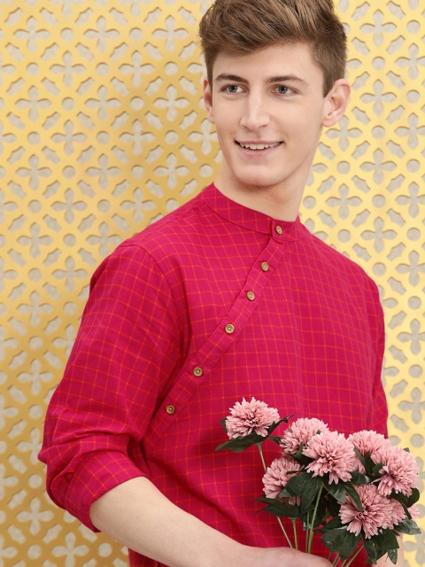 

Ode by House of Pataudi Men Pink & Orange Checked Pure Cotton Angrakha Rozana Kurta