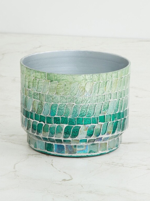 

Home Centre Green & Silver-Toned Textured Metal Planter