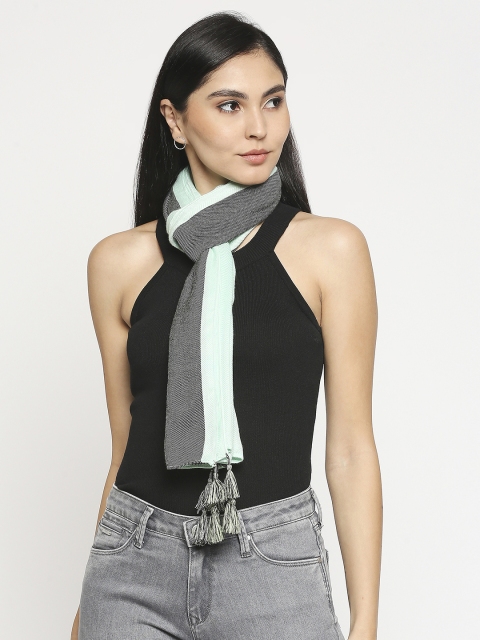 

Get Wrapped Women Green Printed Scarf