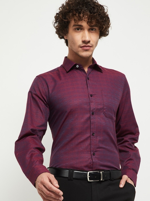

max Men Red & Blue Slim Fit Opaque Printed Casual Shirt