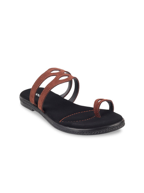 

Mochi Women Brown One Toe Flats