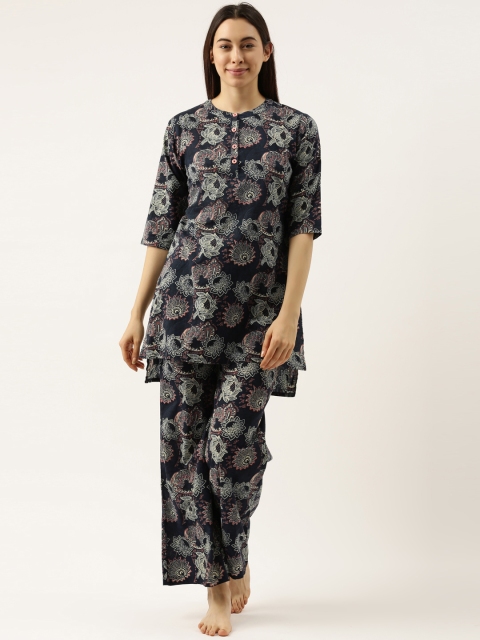 

Clt.s Women Blue & White Striped Kurta & Palazzo