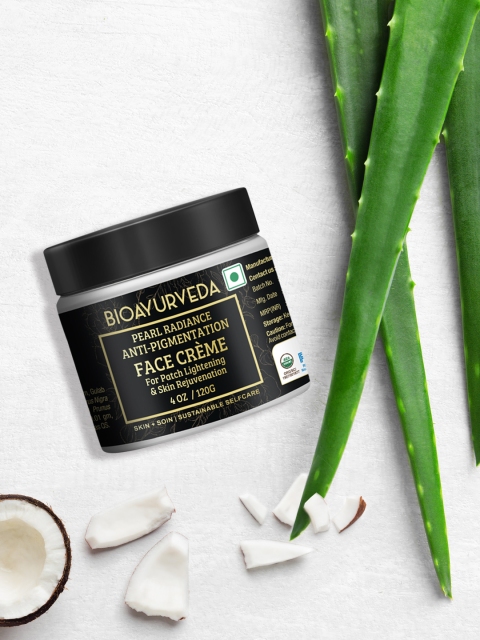 

BIOAYURVEDA Pearl Radiance Anti-Pigmentation Face Cream 120 g, Black