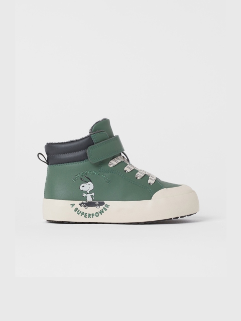 

H&M Boys Green & White Snoopy Motif Faux Shearling-Lined Hi-Tops