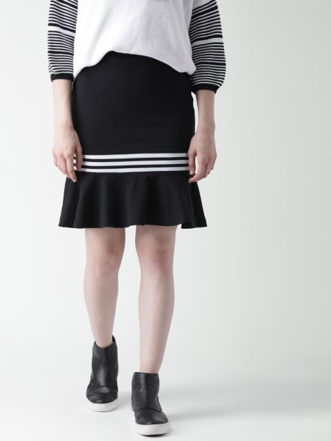 

Metersbonwe Black Trumpet Skirt