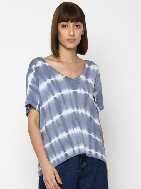 

AMERICAN EAGLE OUTFITTERS Women Blue Dyed V-Neck Extended Sleeves T-shirt