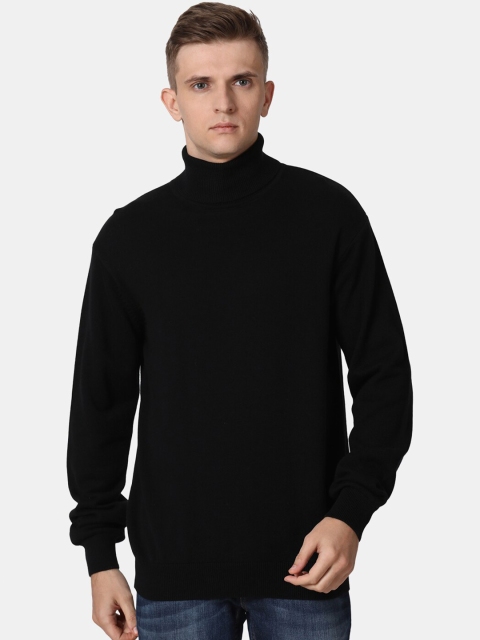 

t-base Men Black Solid Cotton Pullover