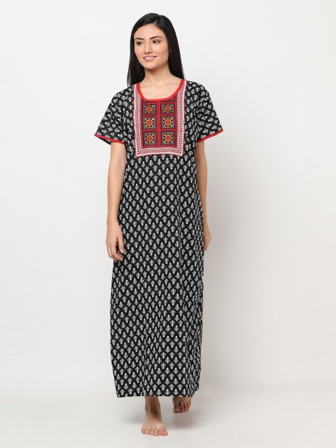 

TRUNDZ Women Black Printed Maxi Nightdress