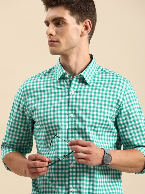 

United Colors of Benetton Men Sea Green & White Slim Fit Gingham Checked Casual Shirt