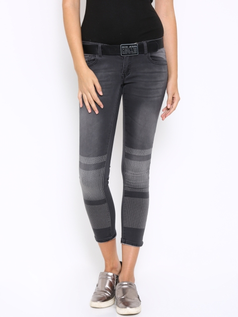 

Deal Jeans Women Grey Slim Fit Mid-Rise Clean Look Jeans