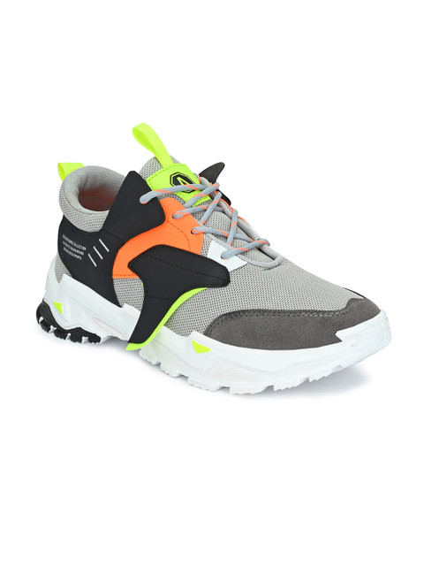 

AfroJack Men Grey Colourblocked Sneakers