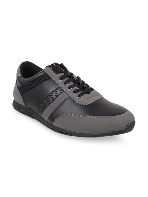 

Metro Men Black & Grey Colourblocked Sneakers