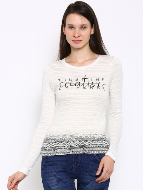 

Deal Jeans Women White Printed Regular Top