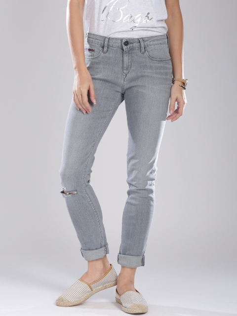 

Tommy Hilfiger Women Grey Skinny Fit Distressed Stretchable Jeans